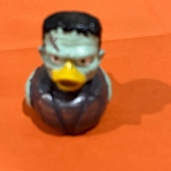 Horror Character Cement Duck Set - Picture 14 of 15